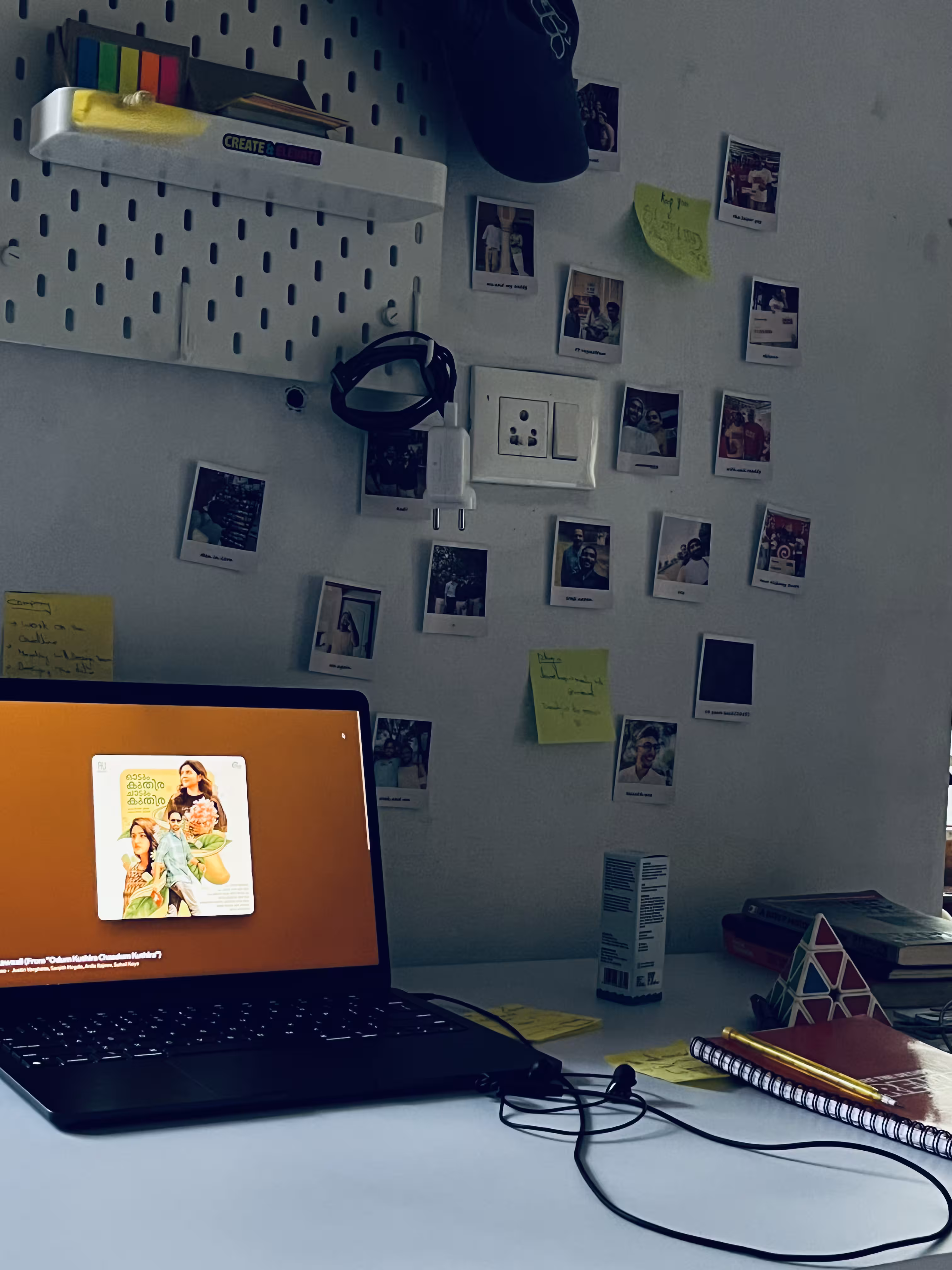 Jo's workstation — photo one of three on the loading screen